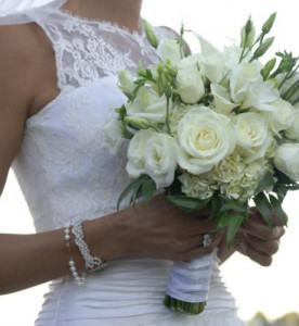 white-paper-flower-bouquet